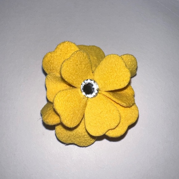 Susan Lanci Tinkie’s Garden Flower Hair Bow (Yellow) - Picture 1 of 3